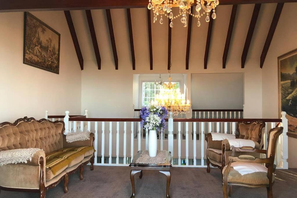 Mountain Living With Ocean Views Villa Mount Tamborine Esterno foto